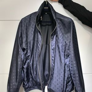 LOUIS VUITTON MENS REVERSIBLE WINDBREAKER